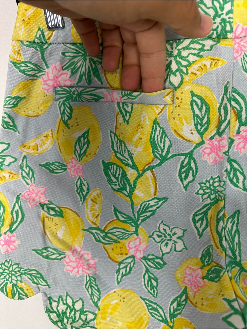Lilly Pulitzer Low Rise The Buttercup Short Scallop Women’s Sz 4 - Picture 6 of 7